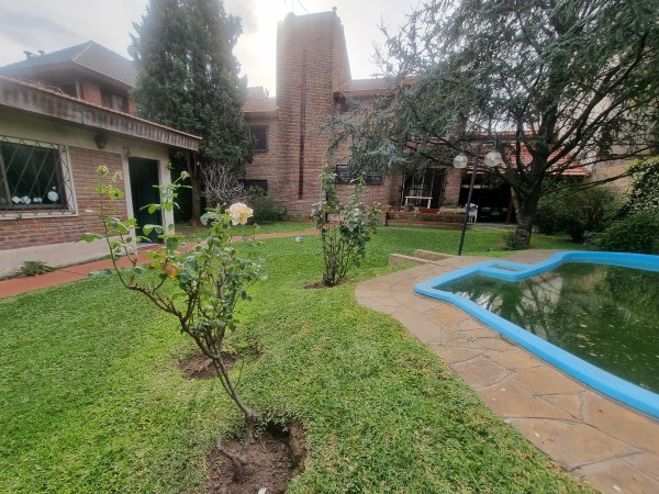 Hermosa Residencia en Aldo Bonzi