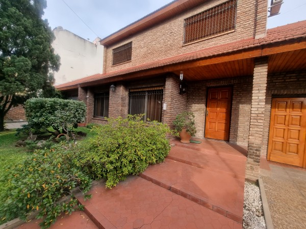 Hermosa Residencia en Aldo Bonzi