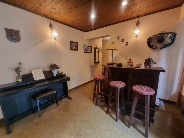 Hermosa Residencia en Aldo Bonzi