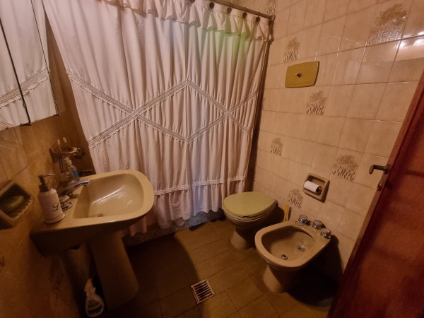 Hermoso Chalet en Esquina