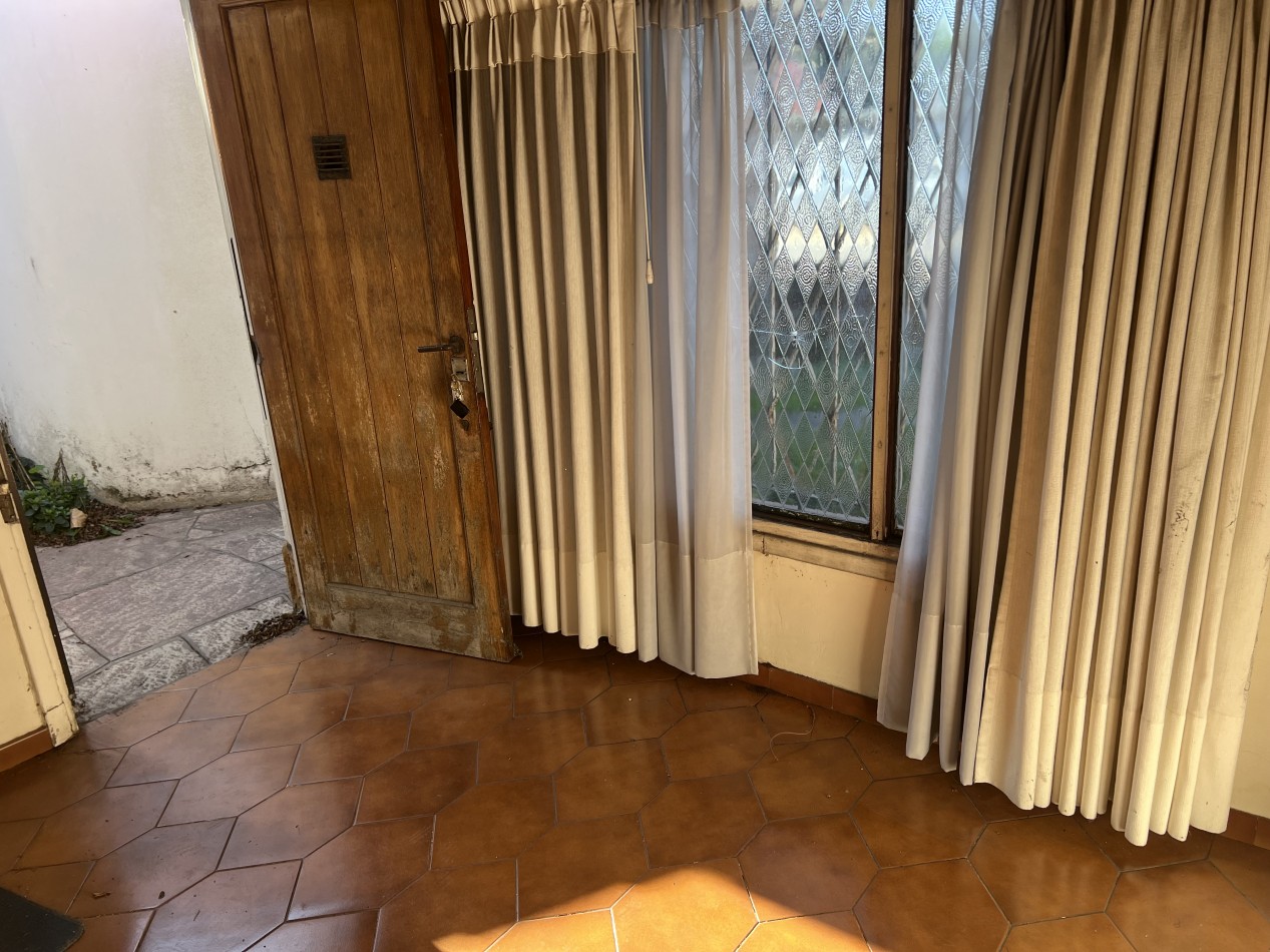 Chalet + Local + Departamento