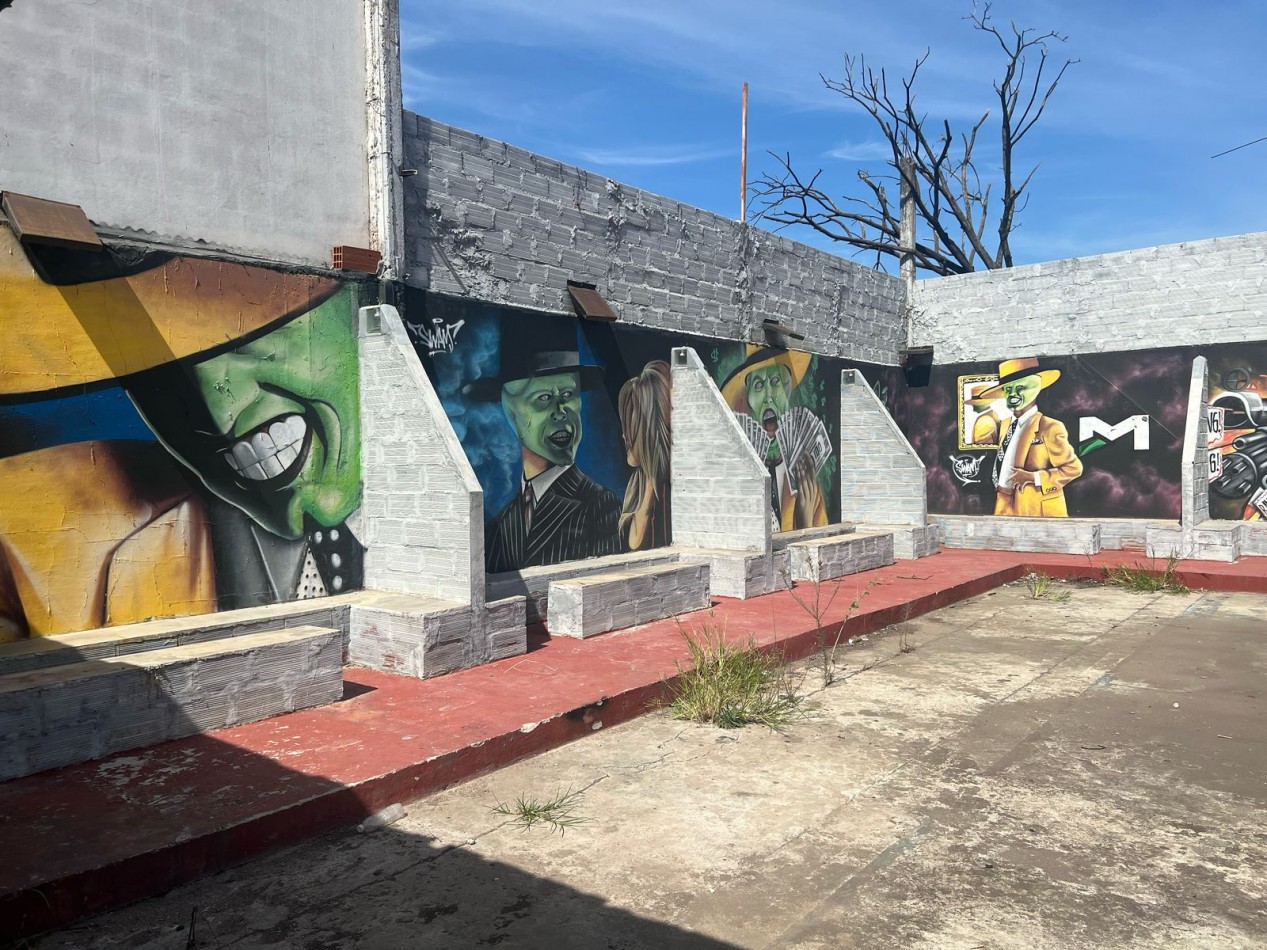 Imponente Local Comercial en Alquiler