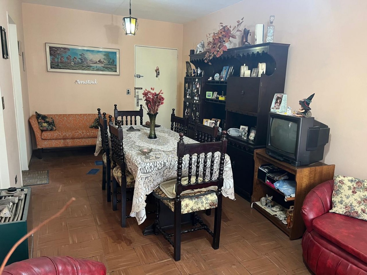 Venta departamento en Barrio Alas