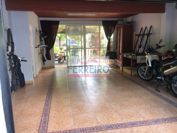 Hermosa casa de las 200 Viviendas